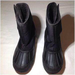 Boy's Size 4 Toms Winter Boots